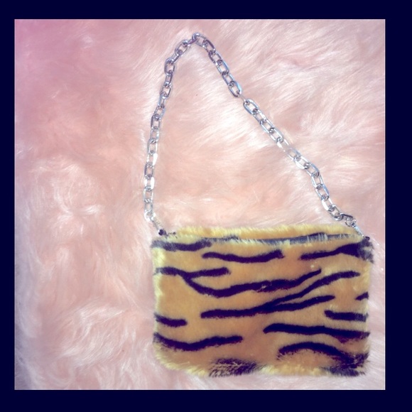 FASHION NOVA - Picture 2 of 3